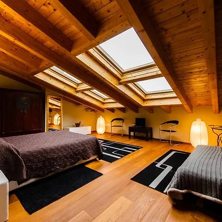 贝加莫贵宾公寓 4*