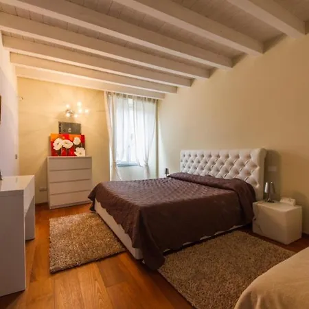 贝加莫贵宾公寓 贝尔加莫